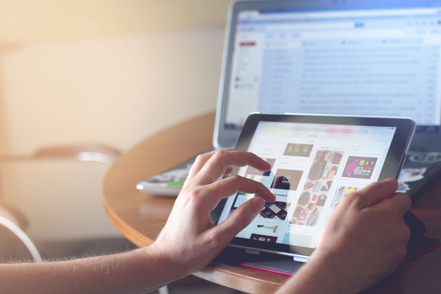 digital-marketing-tablet